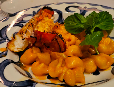 Quality Italian signature dishes Tanara 24-Month Prosciutto Di Parma
Grilled Octopus
Spicy Lobster Rigatoni Alla Vodka
